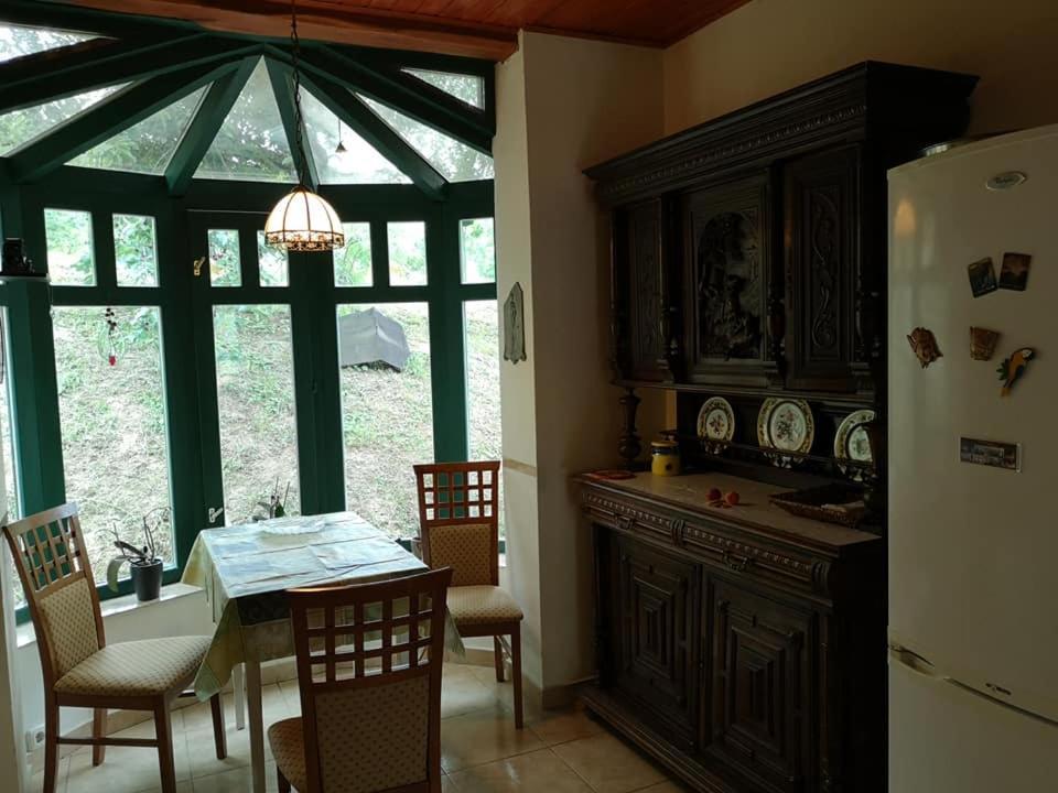 Nyugalomsziget Villa Kotcse Exteriör bild